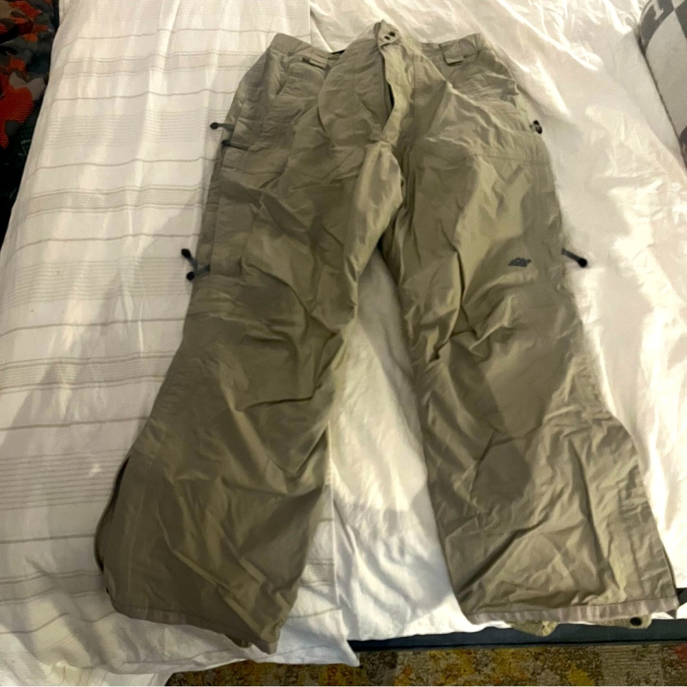 Insulated ski/snowboard pants. Eastern Mountain Sports. Size XL